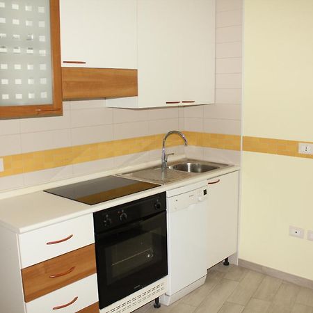 B&B Il Giardino In Citta - Parcheggio Privato Gratuito Foggia Exteriör bild