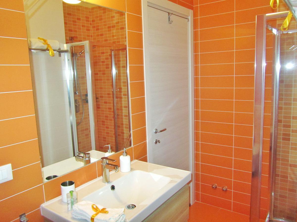 B&B Il Giardino In Citta - Parcheggio Privato Gratuito Foggia Exteriör bild